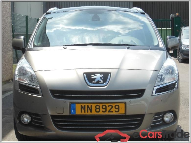 PEUGEOT 5008 2.0 HDI 150 CV DPF PREMIUM PACK  7PL NAVI PANO Head-Up #1