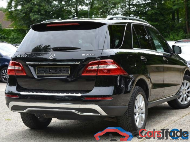 Mercedes ML 350CDI 258pk Aut. Blue TEC 4-Matic Xenon Part Leather Navi (total options : 7 899,98 euro) #3