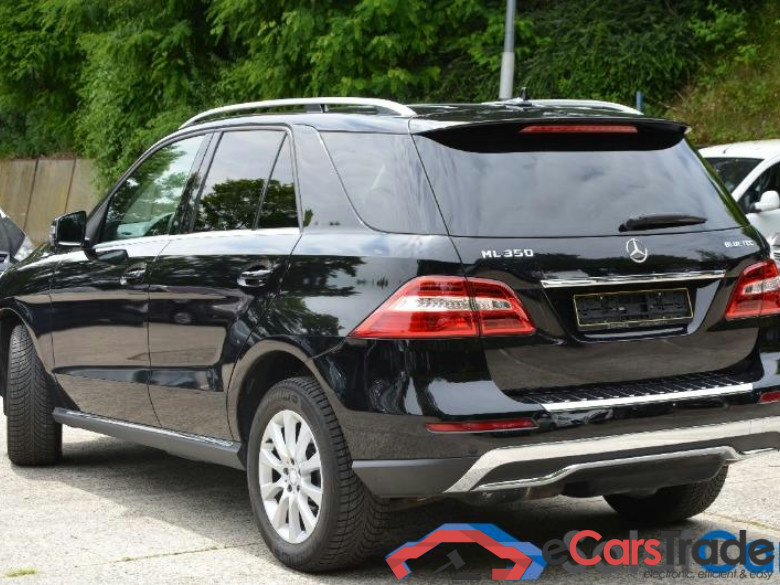 Mercedes ML 350CDI 258pk Aut. Blue TEC 4-Matic Xenon Part Leather Navi (total options : 7 899,98 euro) #4