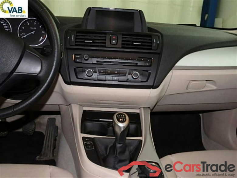 BMW 1 HATCH DIESEL - 2011 118 d 100kw/136pk 5D/P M6 LEDER #4