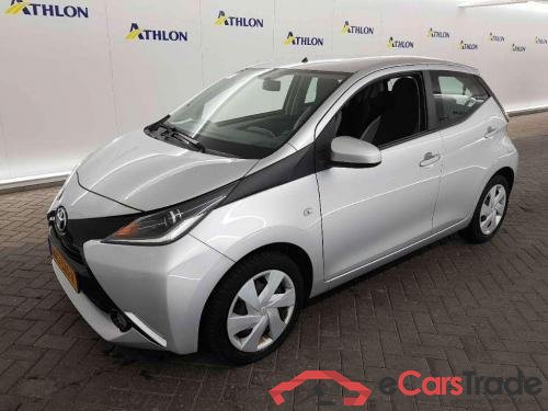 TOYOTA Aygo 1.0 VVT-i x-play #1