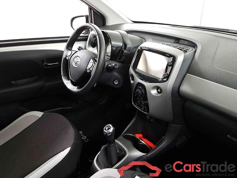 TOYOTA Aygo 1.0 VVT-i x-play #6