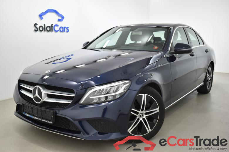 Mercedes C 200 d Avantgarde LED-Xenon Navi 1/2 Sport-Leather KeylessGo Klima PDC ...