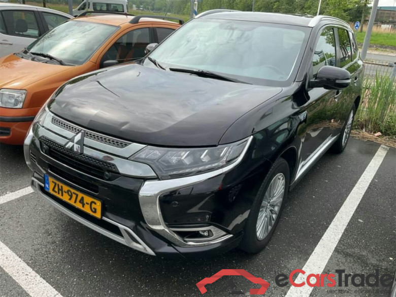 MITSUBISHI Outlander 2.4 PHEV Intense+