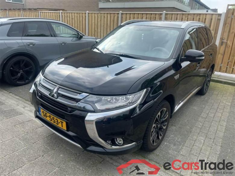 MITSUBISHI Outlander 2.0 PHEV Premium #1