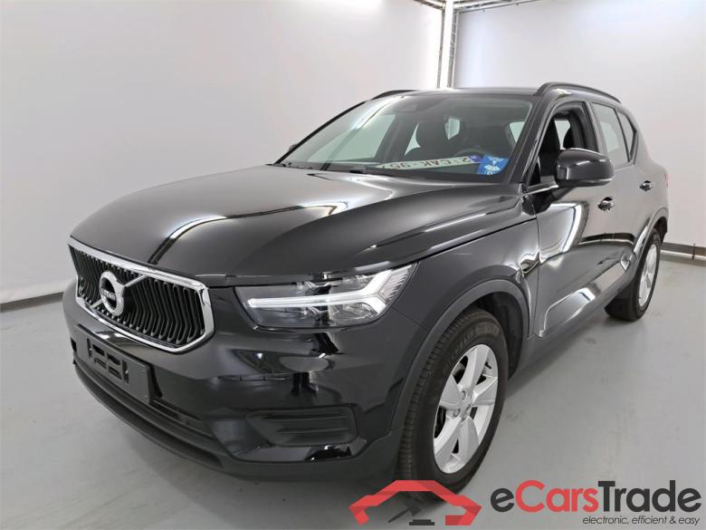 VOLVO XC40 1.5 T2 Momentum Core Auto Sensus Navigation Park Assist #1