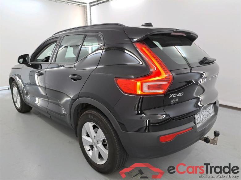 VOLVO XC40 1.5 T2 Momentum Core Auto Sensus Navigation Park Assist #4