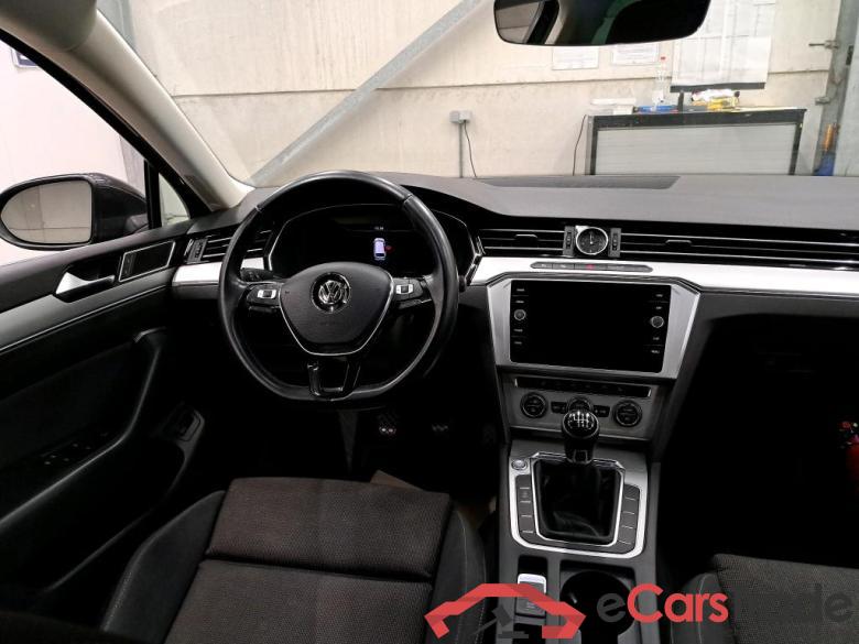 Volkswagen Passat Variant 1.6 TDi Comfortline Virtual LED-Xenon Navi Sport-Seats KeylessGo Klima PDC ... #3