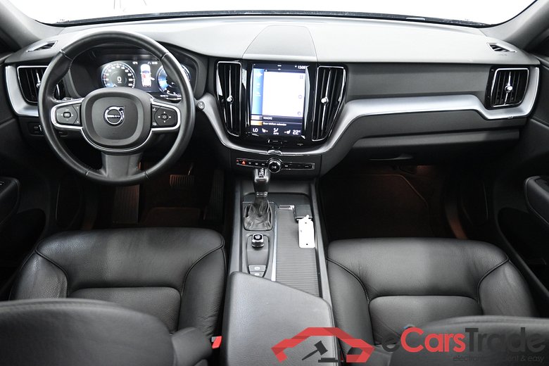 Volvo XC60 2.0 D4 Aut. Luxury Line LED-Xenon Navi Leather Camera 360° KeylessGo Klima PDC ... #6