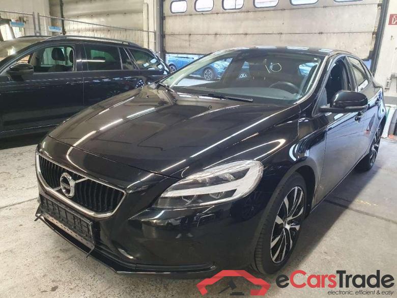 VOLVO V40 D2 Geartronic Momentum #1