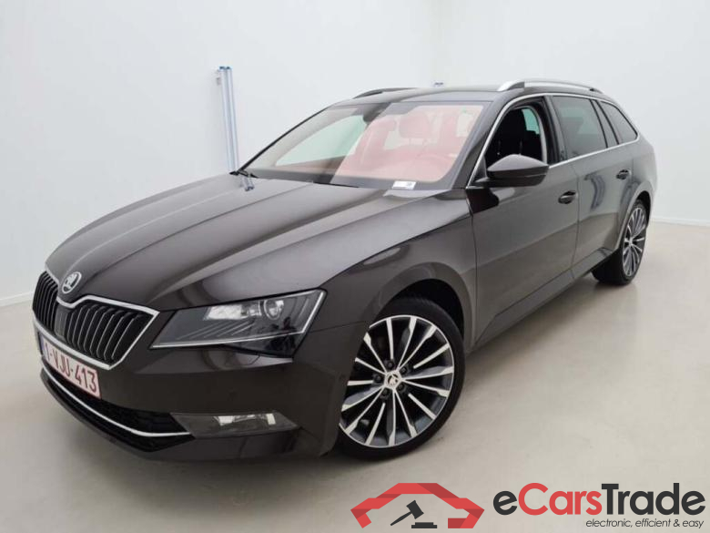 SKODA SUPERB KOMBI 2.0 CRTDI STYLE DSG