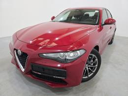 Alfa Romeo Giulia 2.2 JTDm Navi Leather KeylessGo Klima PDC ...