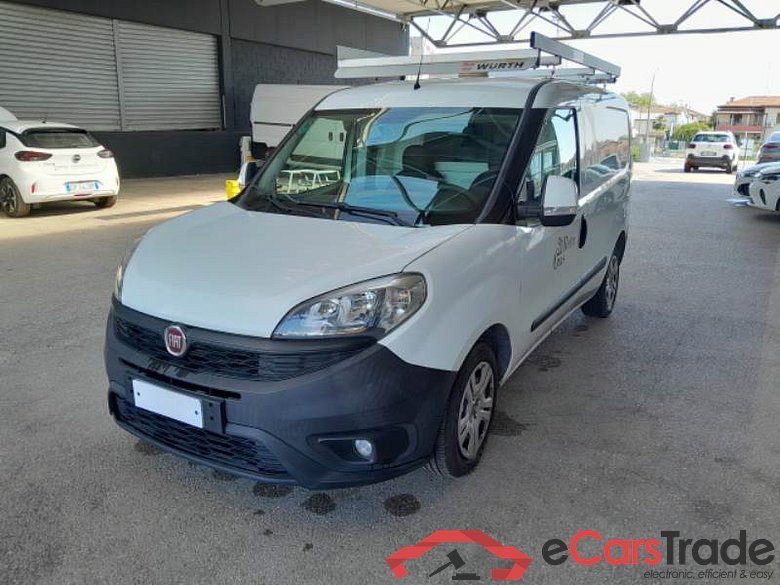 Fiat 44 FIAT DOBLÒ CARGO / 2014 / 4P / VETT. FURGONATA 1.6 MULTIJET 16V 105CV SX EURO 6 #1