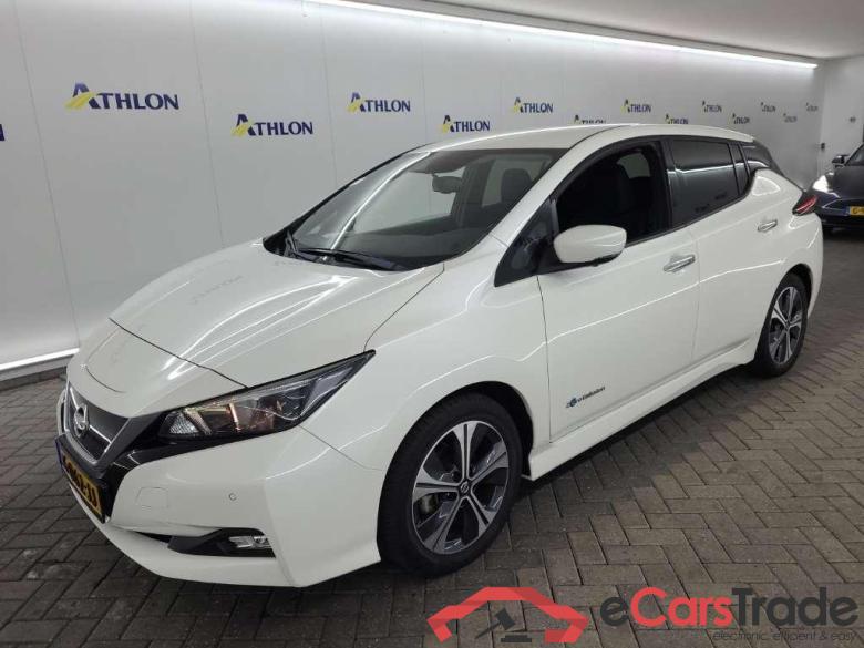 NISSAN LEAF N-CONNECTA 40kWh 5D uitlopend #1