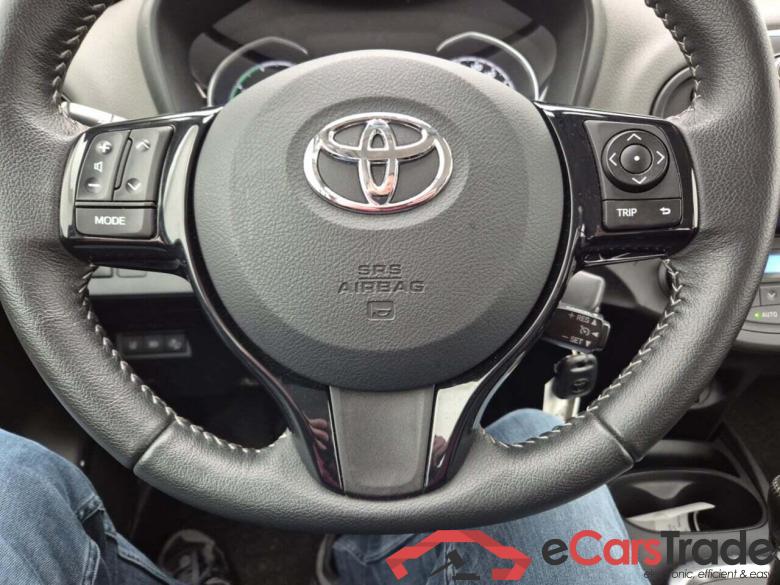 TOYOTA Yaris 1.5 Hybrid Active CVT #5