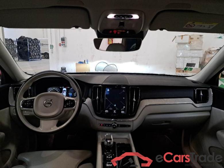 Volvo 91 VOLVO XC60 / 2017 / 5P / SUV T8 TWIN ENGINE AWD GEARTR. INSCRIPTION #3