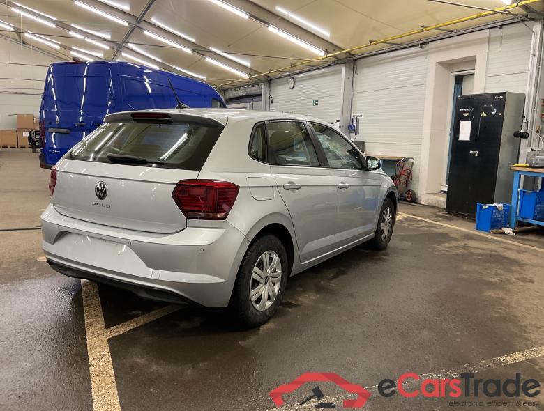 VOLKSWAGEN Polo Polo Trendline 1.0 59 kW (80 ch) 5 vitesses manuel #2