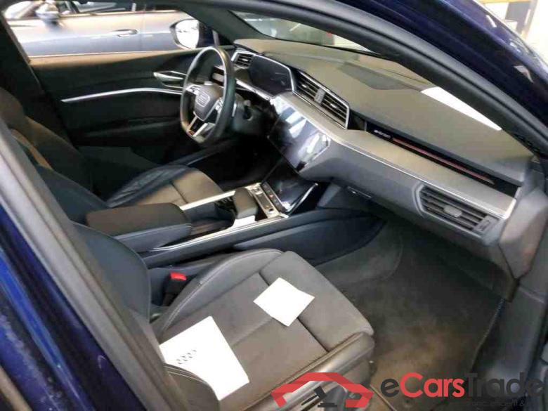 Audi 55 quattro S line E-tron #5