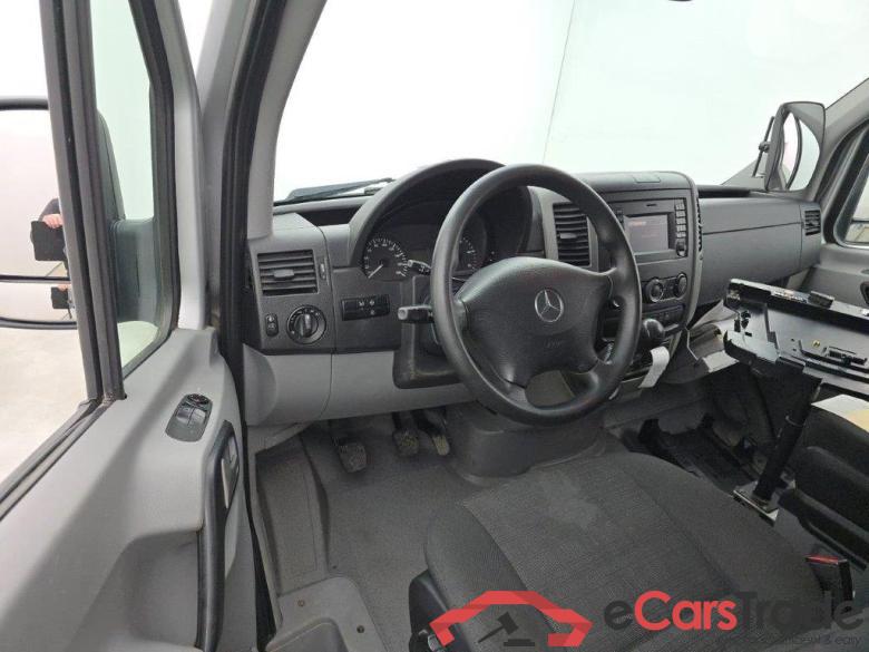 Mercedes-Benz Sprinter 516 CDI A2H1 5.0T 4d #2