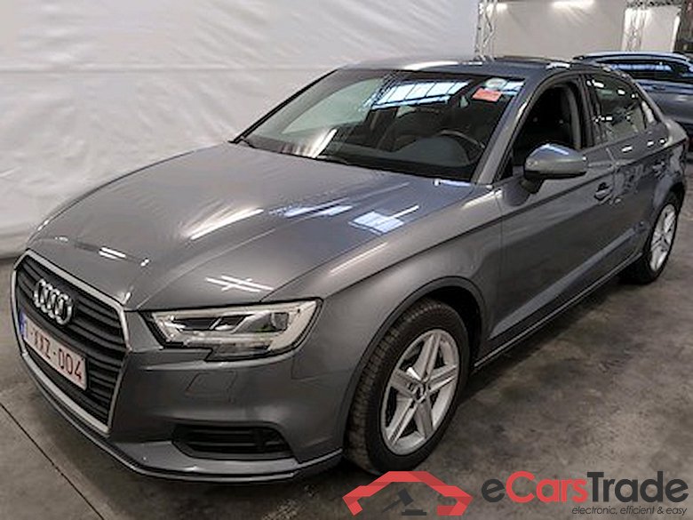 AUDI A3 1.6 TDI 30 85KW Platinum #1