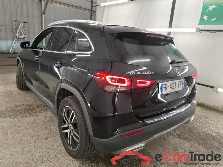 Mercedes 2.0 GLA 200 D BUSINESS LINE DCT MERCEDES-BENZ GLA / 2020 / 5P / SUV 2.0 GLA 200 D BUSINESS LINE DCT #2