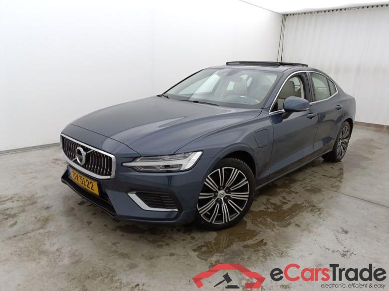 VOLVO S60 - 2019 2.0 T8 TE 303 AWD Inscrip. Plug Ge.(EU6d-T.) 4d #4