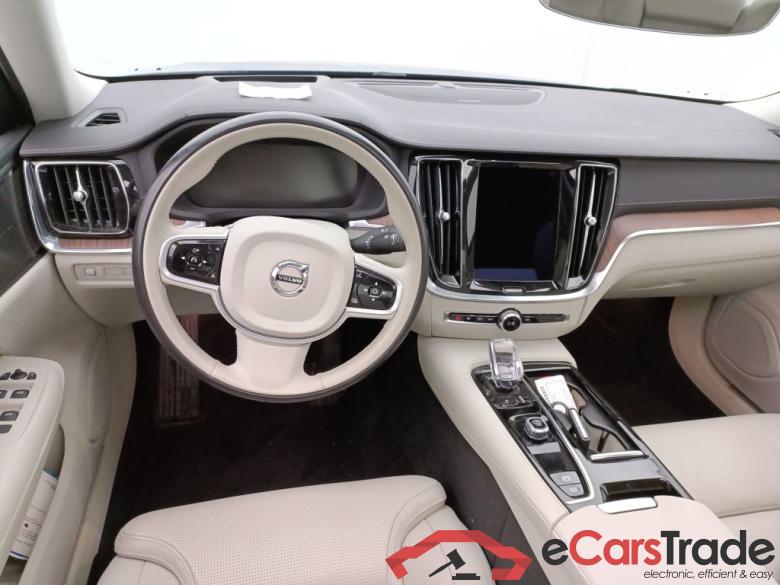 VOLVO S60 - 2019 2.0 T8 TE 303 AWD Inscrip. Plug Ge.(EU6d-T.) 4d #6