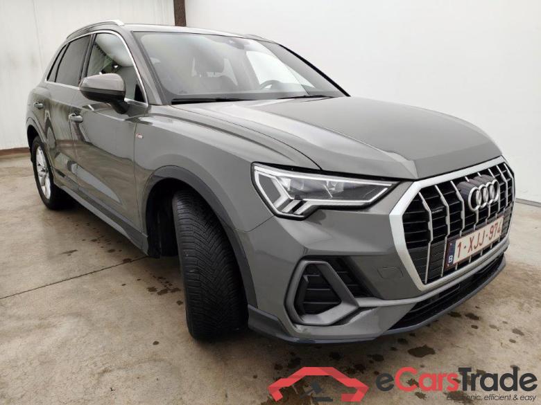 Audi Q3 40 TFSI quattro S Line 5d #2