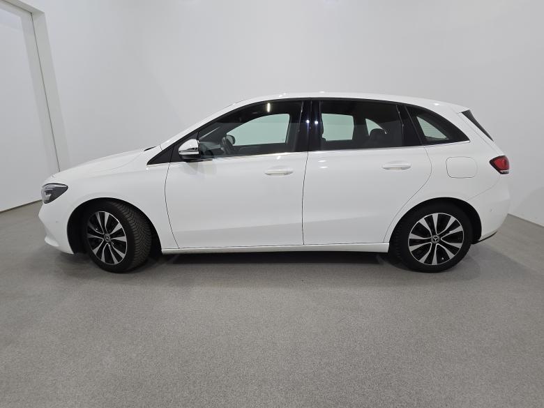 Mercedes B 180d Aut. LED-Xenon Widescreen Navi 1/2 Sport-Leather KeylessGo Camera Klima PDC ... #2