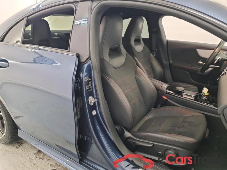 Mercedes CLA '19 Mercedes-Benz CLA 200 DCT Business Solution AMG 4d #3
