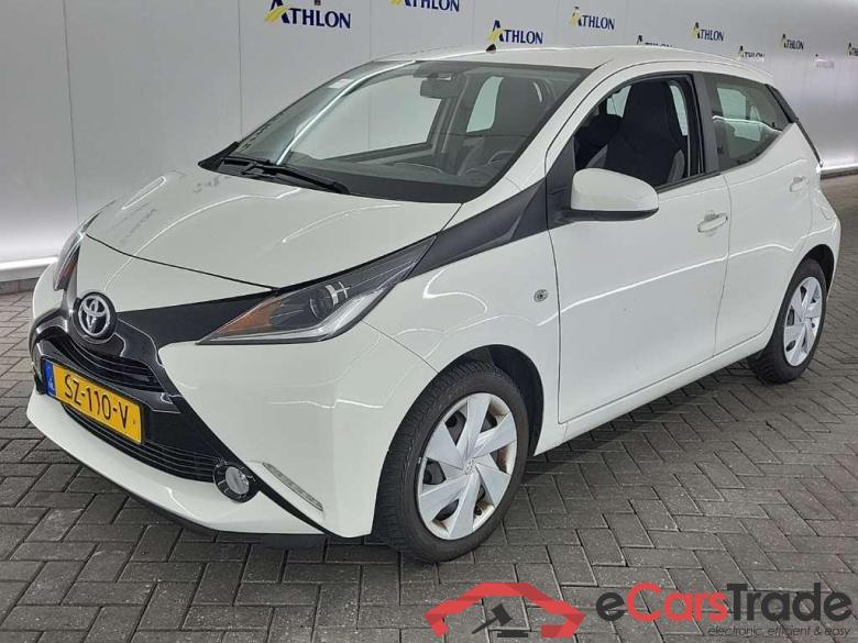 TOYOTA Aygo 1.0 VVT-i x-nav 5D 51kW #1