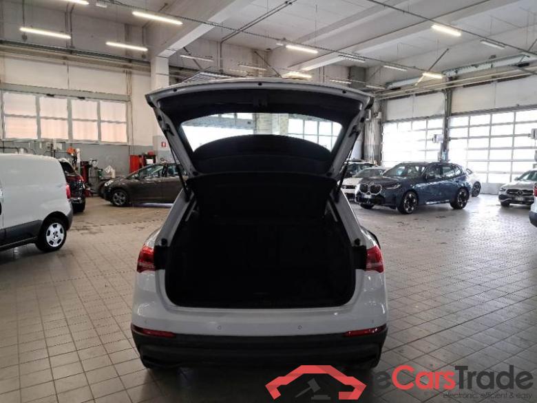 Audi 45TFSIE AUDI Q3 / 2018 / 5P / SUV 45 TFSI E S TRONIC BUSINESS #5