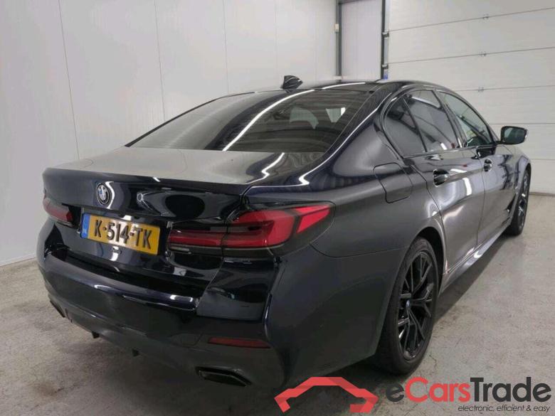 BMW 5-serie 530e High Exe #2
