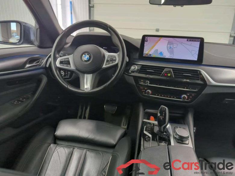 BMW 5-serie 530e High Exe #3