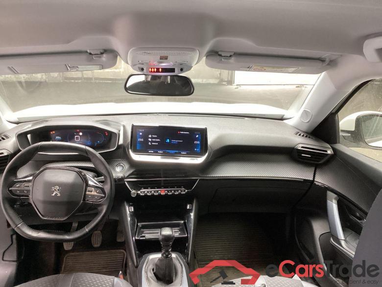 PEUGEOT 2008 1.2 PureTech Allure #6