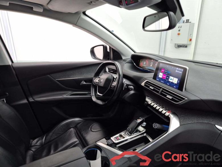 PEUGEOT 5008 1.2 PureTech Allure #3