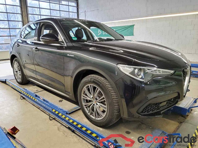 Alfa Romeo Stelvio (630)(2017->) DE - SUV5 2.0 Turbo 16V EU6d, Super Q4 (EURO 6d), (Facelift) 2020 - 2021 #2