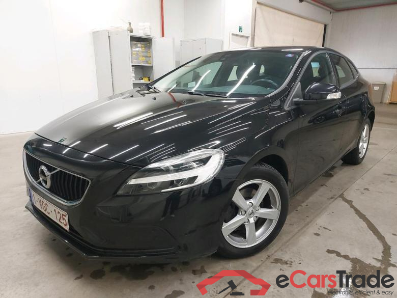 VOLVO - VOL V40 D2 120PK Black Edition Pack Winter & Park Assist