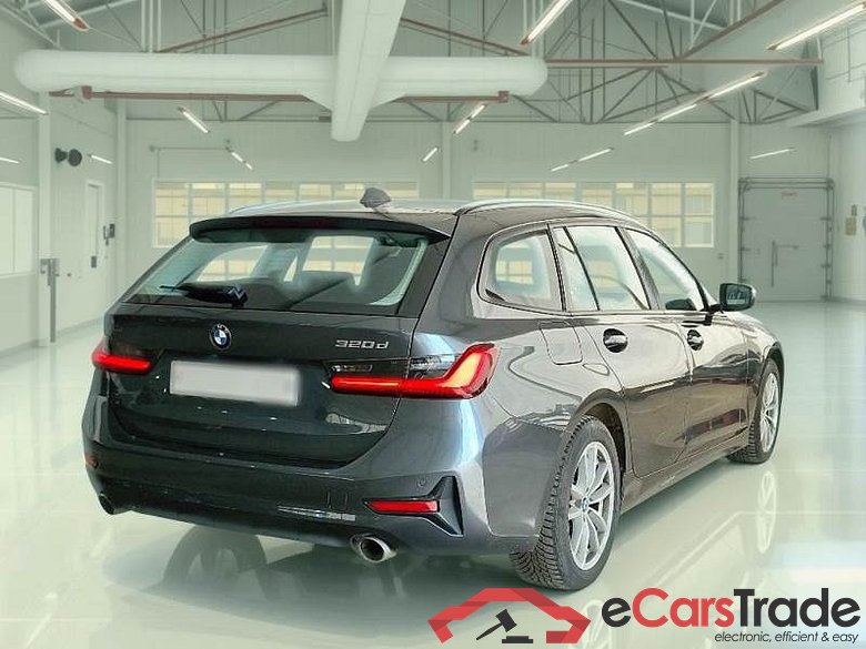BMW 150 BMW SERIE 3 / 2018 / 5P / STATION WAGON 320D XDRIVE 48V BUS.ADV. TOURING AUT #2