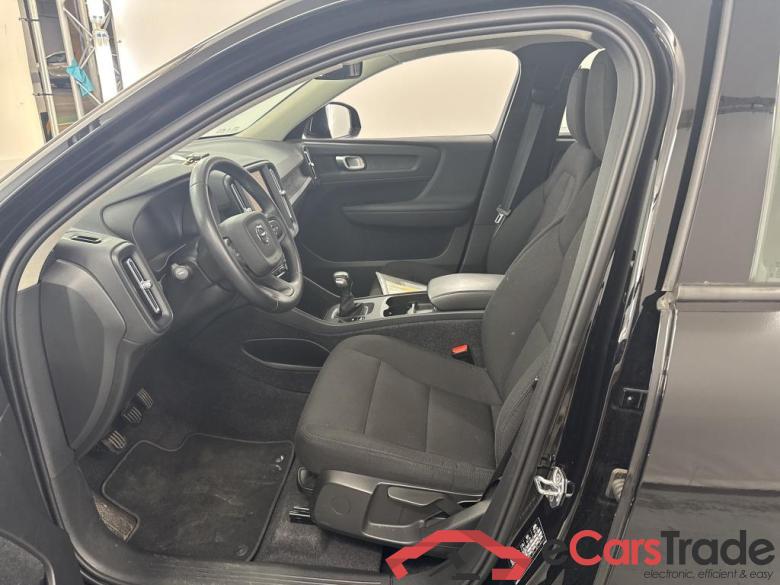VOLVO XC40 1.5 T2 MOMENTUM CORE #5