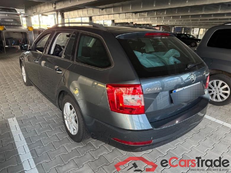 Skoda Octavia Combi - alt Octavia Combi Ambition 1.6 TDI 85KW MT5 E6 #3