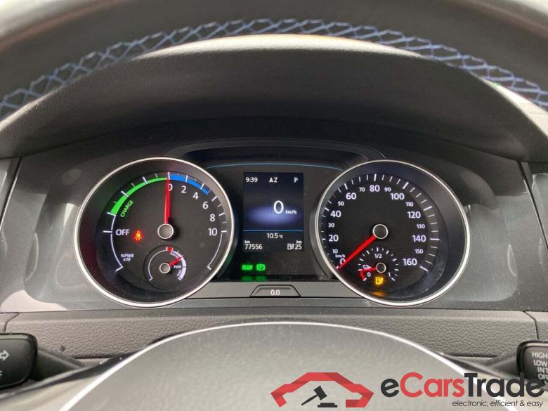 VOLKSWAGEN e-Golf e-Dition #5