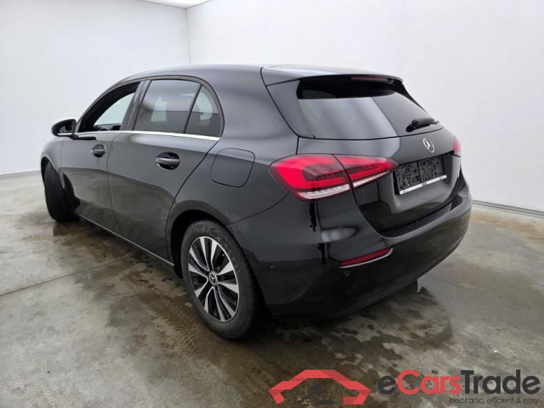 Mercedes-Benz A-Klasse A 180 d Business Solution Aut. 5d #3