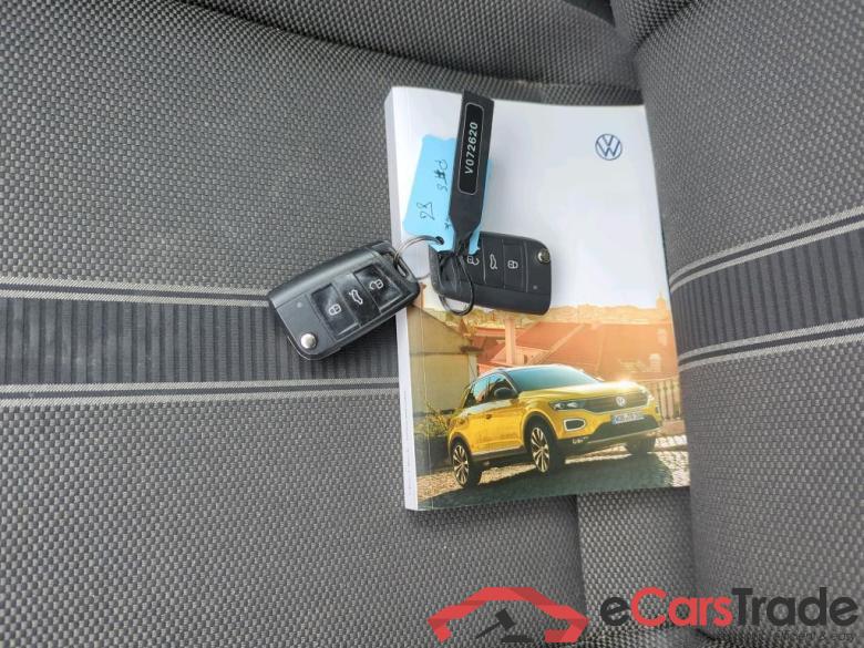VOLKSWAGEN T-Roc 81 kW #6
