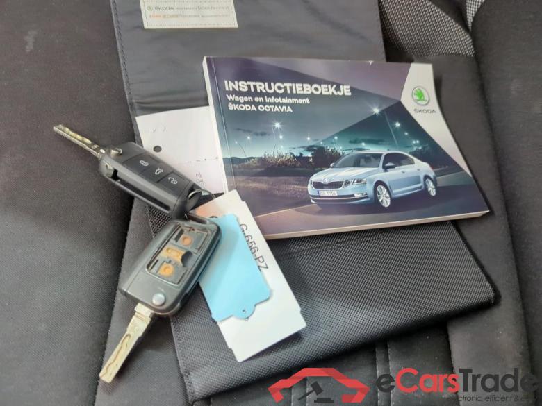 SKODA Octavia Combi 85 kW #6