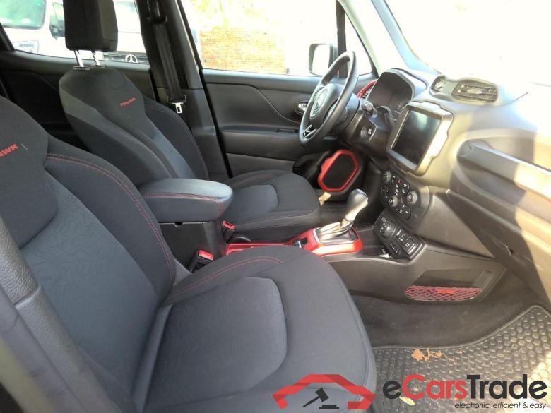 Jeep RENEGADE  1.3 Turbo T4 240 ch PHEV AT6 4xe eAWD Trailhawk #3