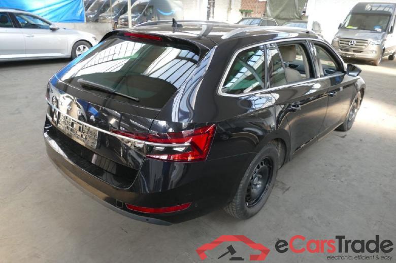 Skoda Superb Wagon ´15 Superb Combi Premium Edition 2.0 TDI 140KW AT7 E6 #4