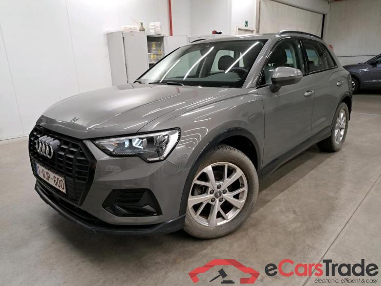 AUDI - AUD Q3 35 TFSI 150PK S-Tronic Advanced Pack Business Plus & Shadow Look & Trailer Towing Hook   * PETROL * #1