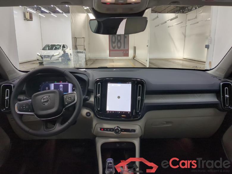 Volvo B4 197 DCT 7 Ultra VOLVO XC40 / 2022 / 5P / SUV B4 197 DCT 7 Ultra #5
