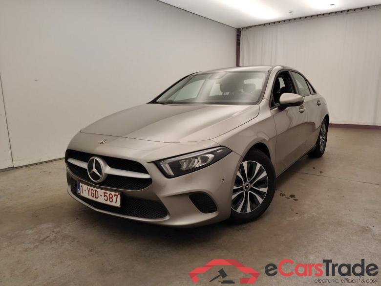 Mercedes-Benz A-Klasse Limousine A 180d Business Solution Aut. 4d #4